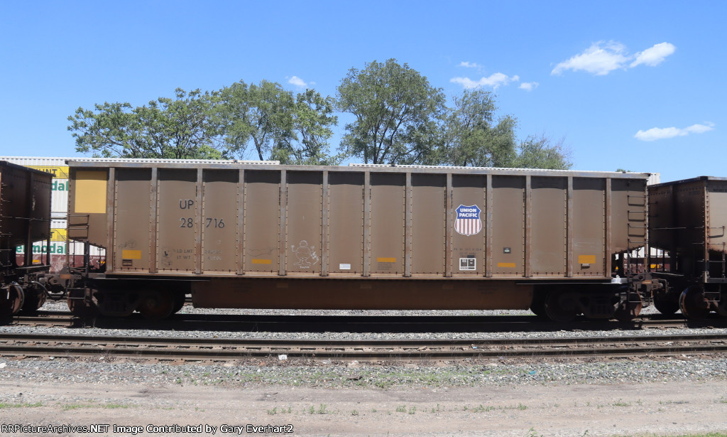 UP 28716 - Union Pacific